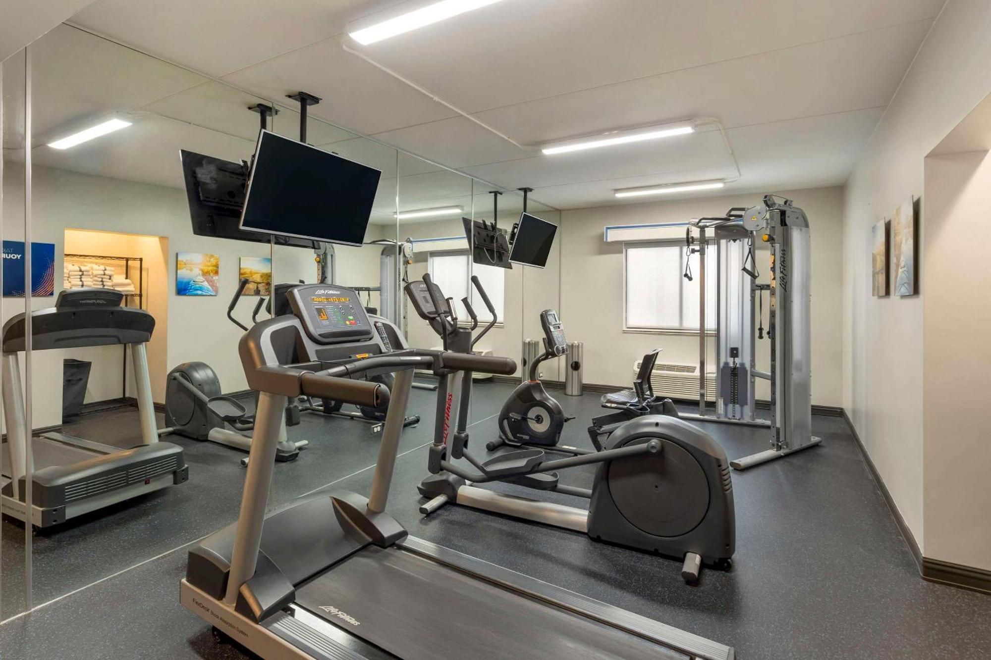 Comfort Inn & Suites Mundelein-Vernon Hills Extérieur photo